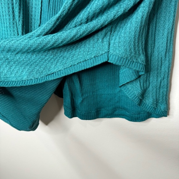 Free People Leo Oversized Waffle Button Henley Knit Tunic Top in Teal Size Small - Picture 6 of 11